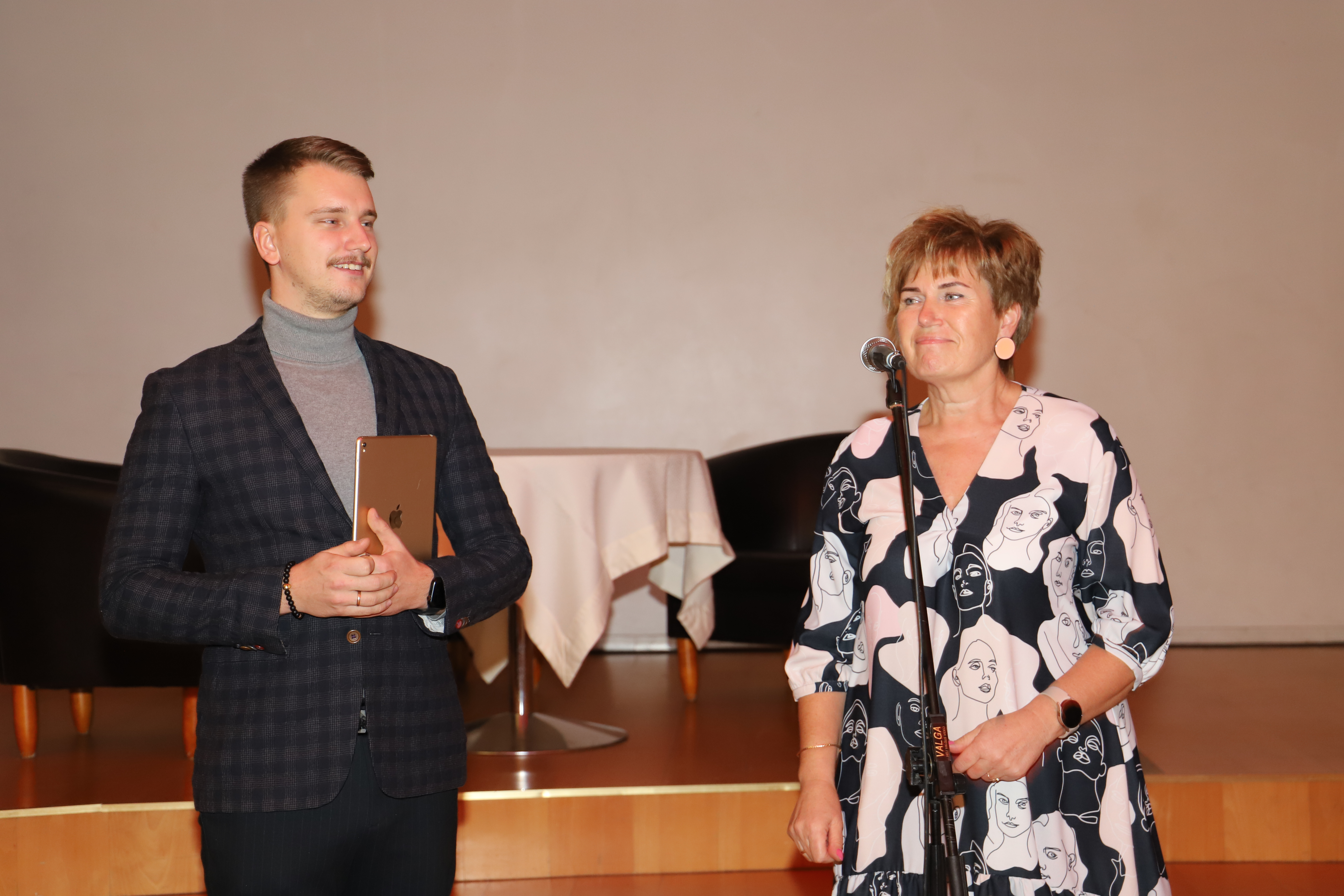 Kunstikuu avamine ja Ivi Rausi kontsert