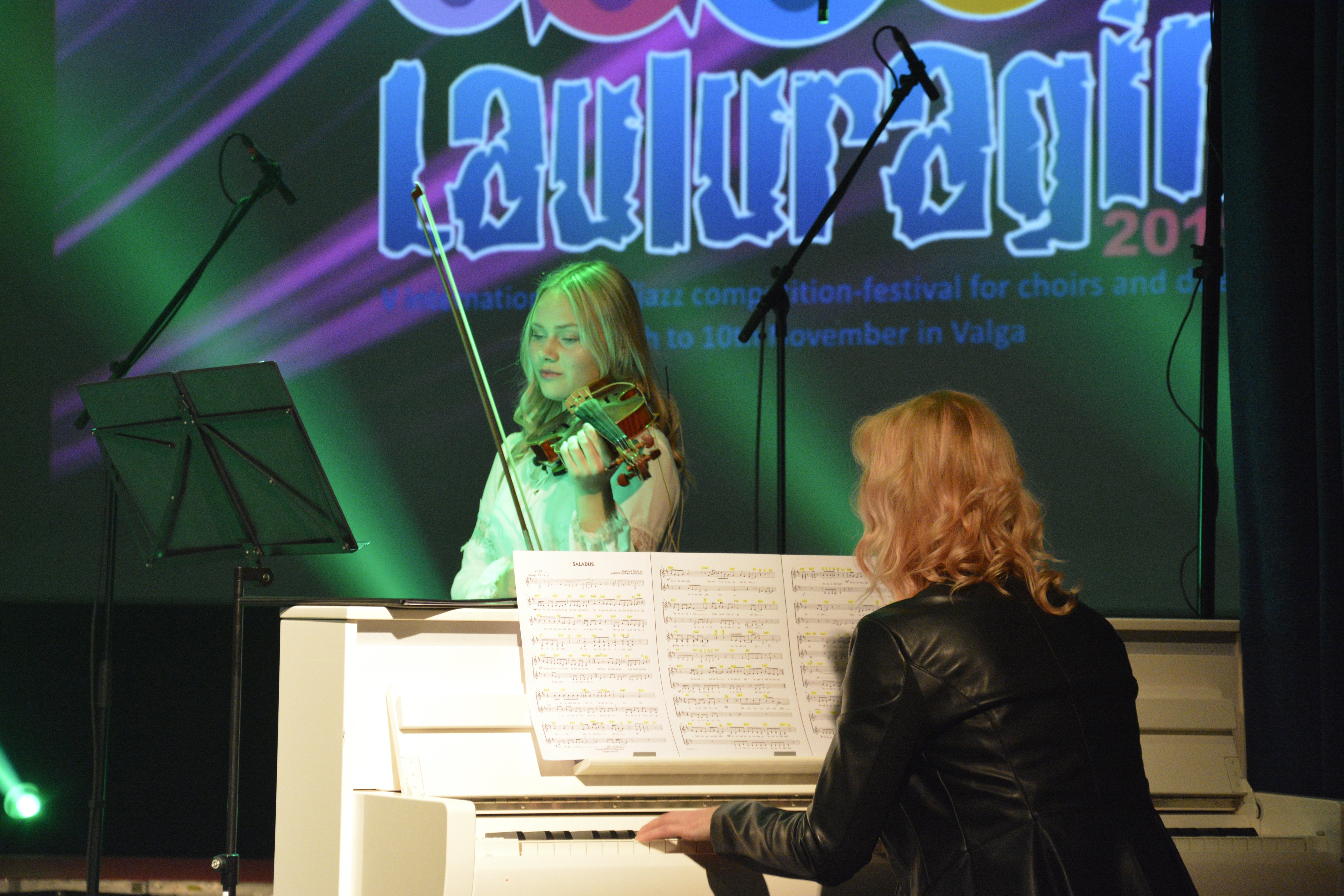 Lauluragin 1. päev
