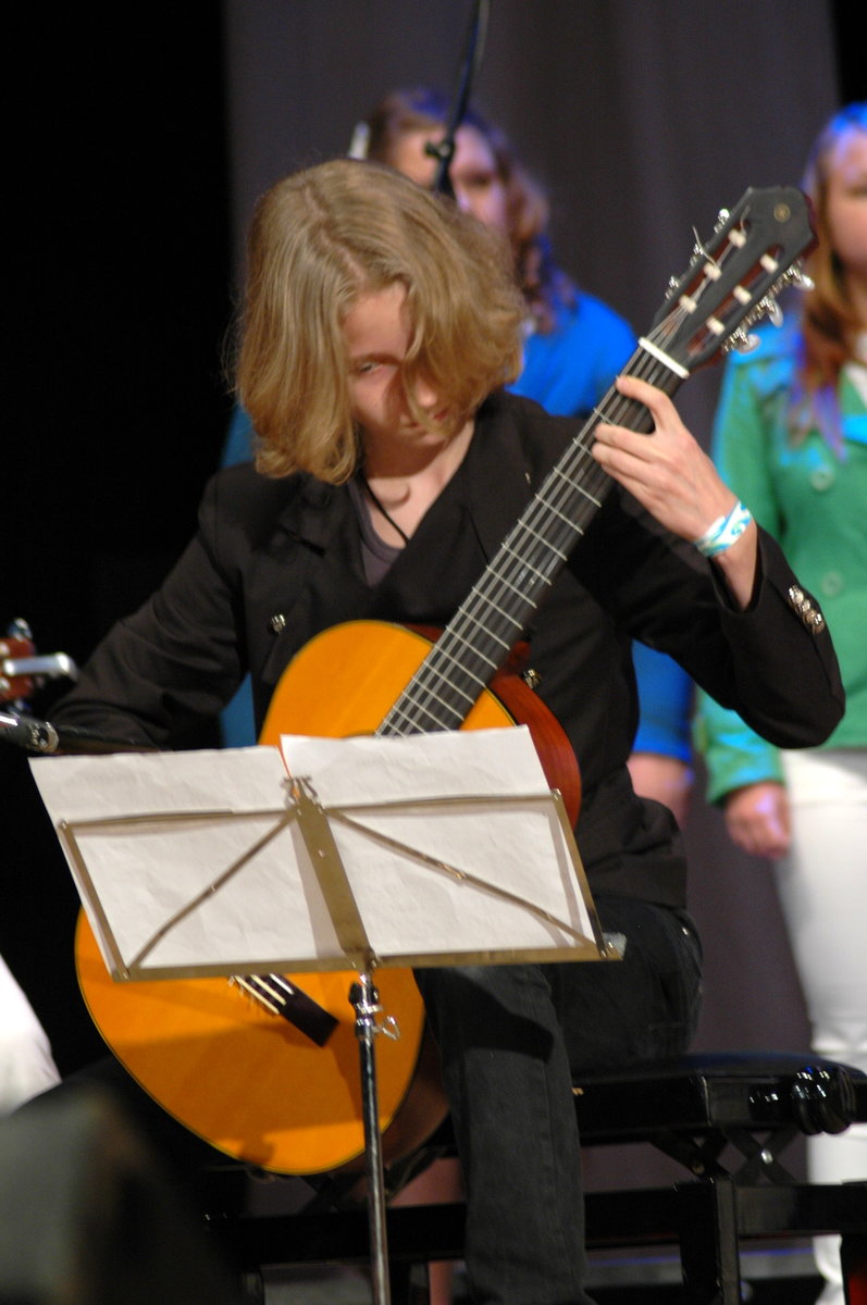 Lauluragin 2014 konkurss