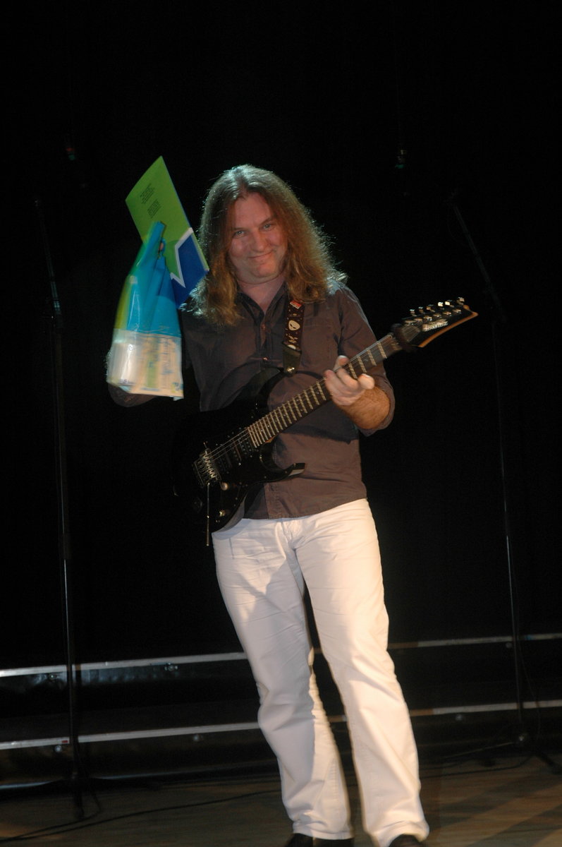 Lauluragin 2014 konkurss
