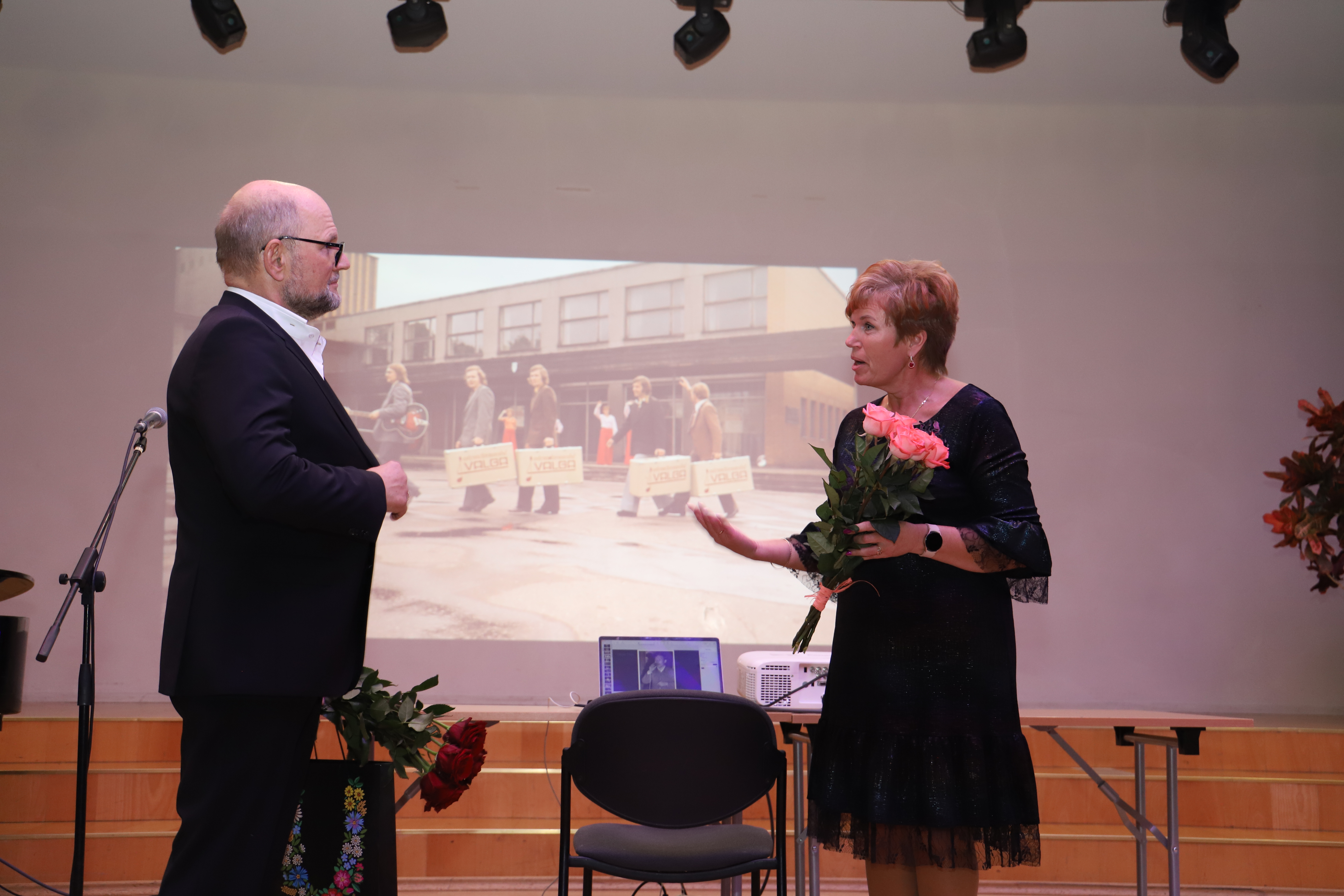 Kodune pidupäevakontsert - Valga Kultuurimaja 55