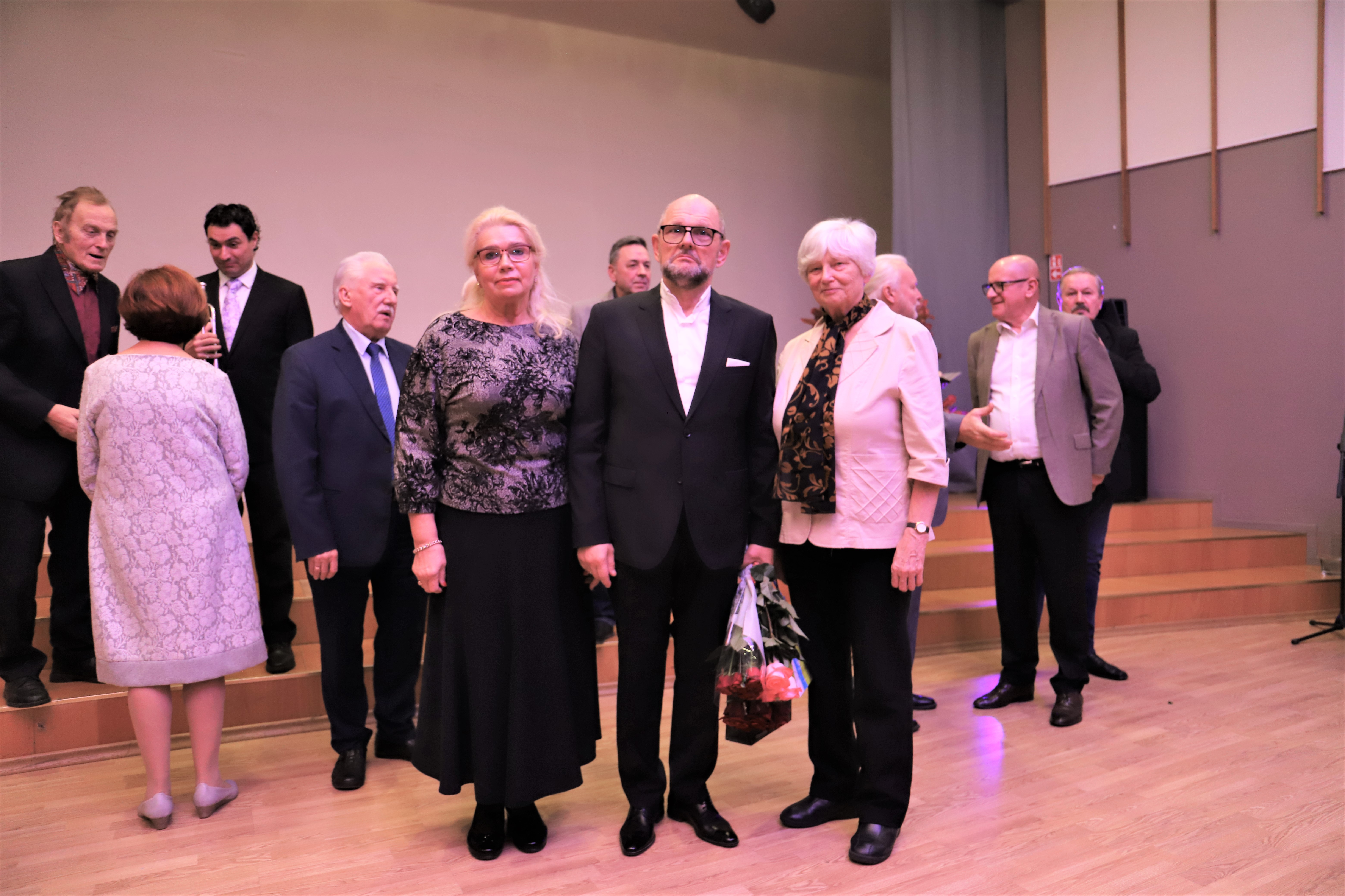 Kodune pidupäevakontsert - Valga Kultuurimaja 55
