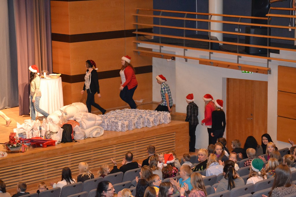 Valgamaa suurperede jõulupidu